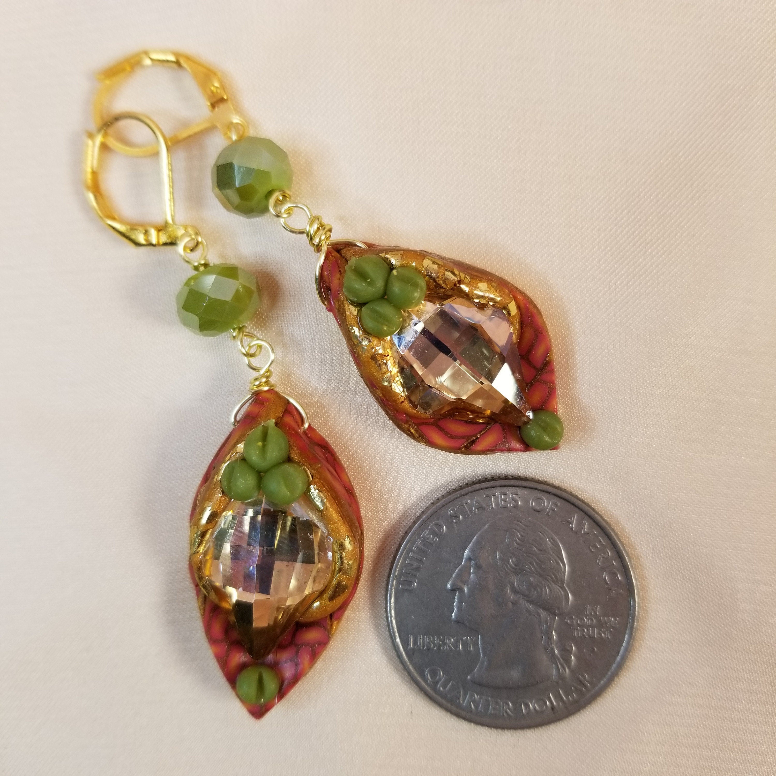 Loves Illusion Champagne Earrings